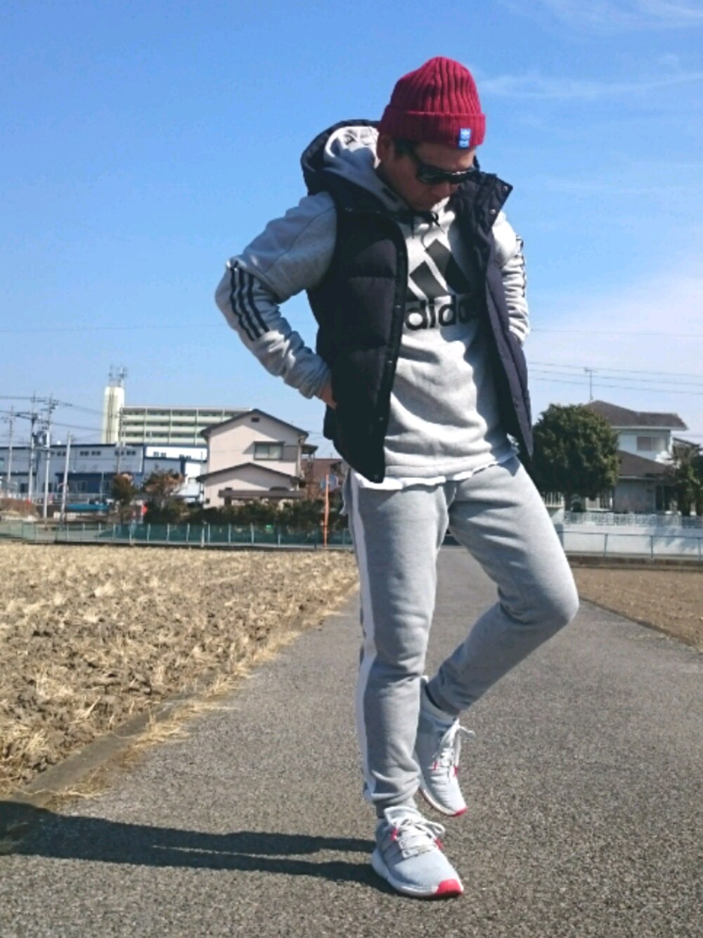 アディダスの大人気スウェットパーカーの選び方とは マウンテンスポーツにも最適なサイズとサイズ感 最新コーデもご紹介 Unisize ユニサイズ アディダスの大人気スウェットパーカーの選び方とは マウンテンスポーツにも最適なサイズとサイズ感 最新コーデもご紹介 Unisize ユニサイズ