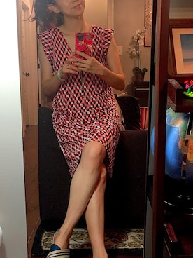 「MICHAEL KORS（マイケルコース）のアイテム（ワンピース、レッド系）」を使った、Riri Duanさん（レディース）の夏コーディネート