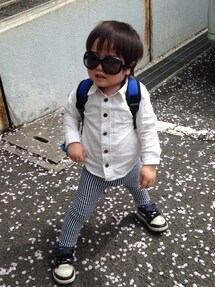 GLOBAL WORK | ダイソーのグラサンで仮面ライダーのつもりらしい笑。
(シャツ/ブラウス)