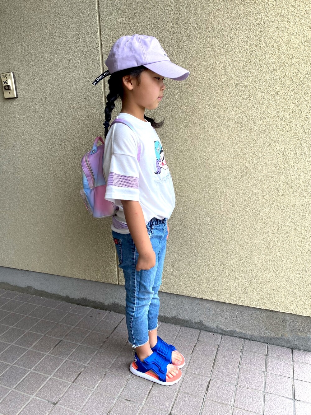 「女の子、6歳、小学校、夏コーデ、紫色」｜「Birthdayのアイテム（Tシャツ/カットソー、パープル系）」を使った、もんかじさん（キッズ・127cm）の夏コーディネートの1枚目の写真
