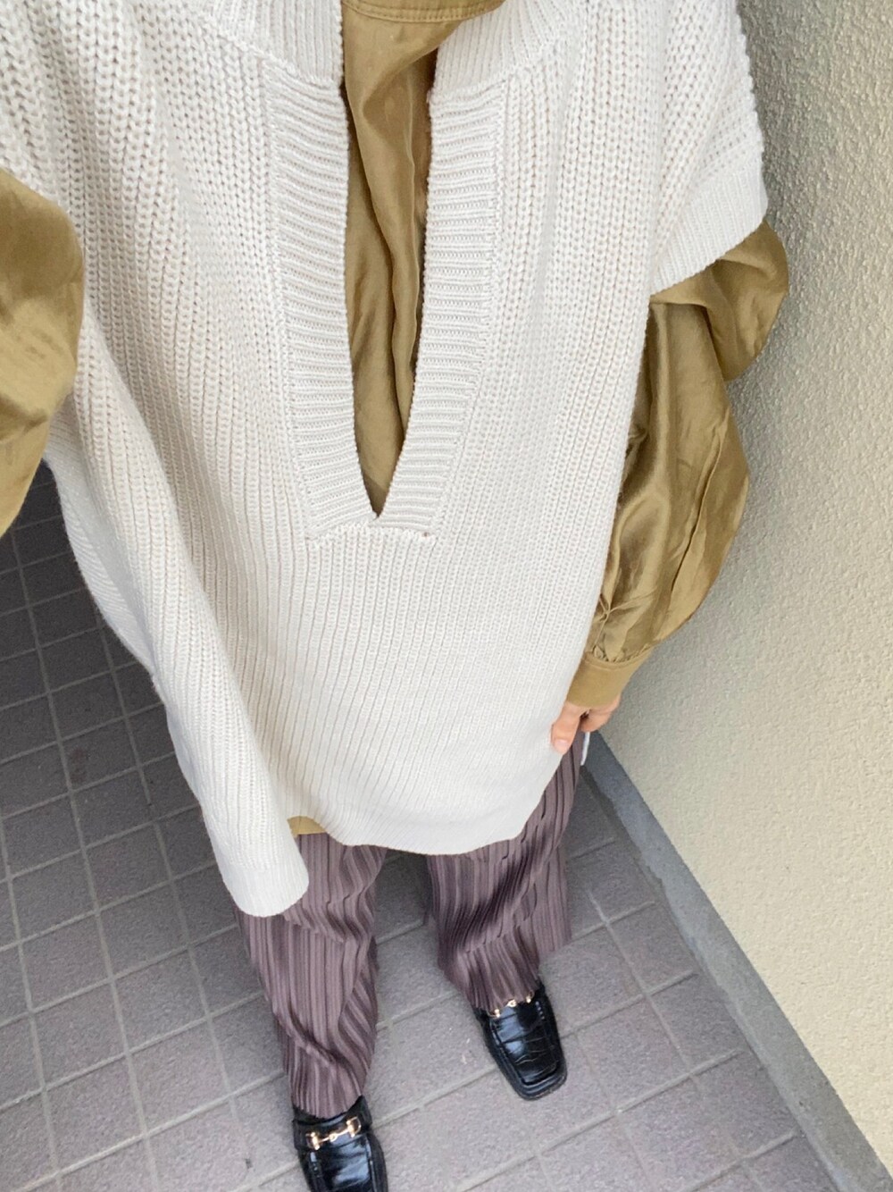 「年末WEAR感謝祭」｜「しまむらのアイテム（ニット/セーター、ホワイト系）」を使った、もんかじさん（レディース・148cm）の冬コーディネートの1枚目の写真