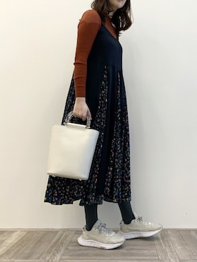 「アイテム（ドレス、ブラック系）」を使った、オグラさん（レディース・166cm）の秋コーディネート