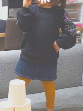 「Moujonjon（ムージョンジョン）のアイテム（デニムスカート）」を使った、もっぷがーるさん（キッズ・100cm）の冬コーディネート