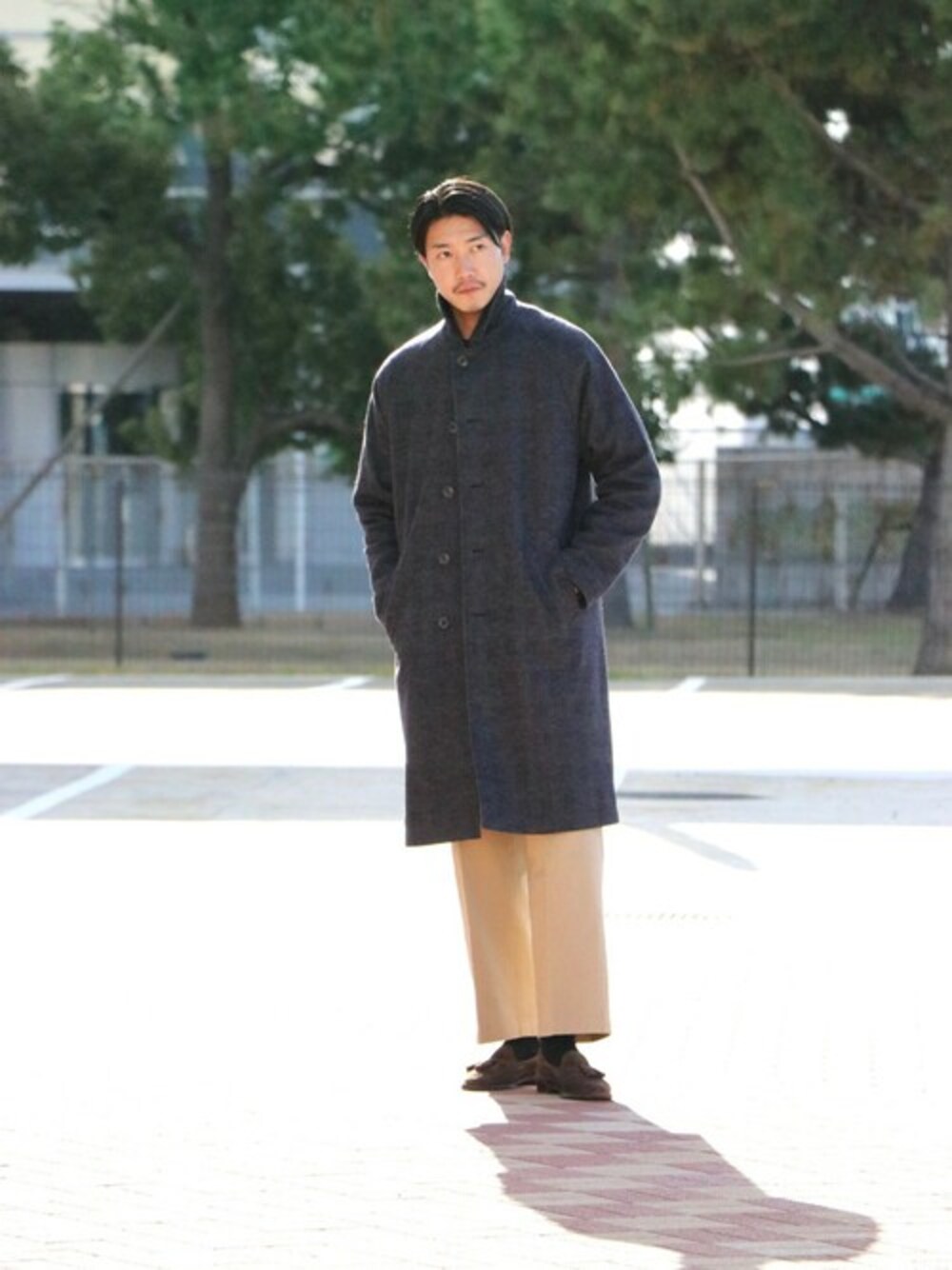 「INHERITのCWグレンCHKステンカラーコート（その他アウター、グレー系）」を使った、sassanさん（メンズ・182cm）の冬コーディネートの1枚目の写真