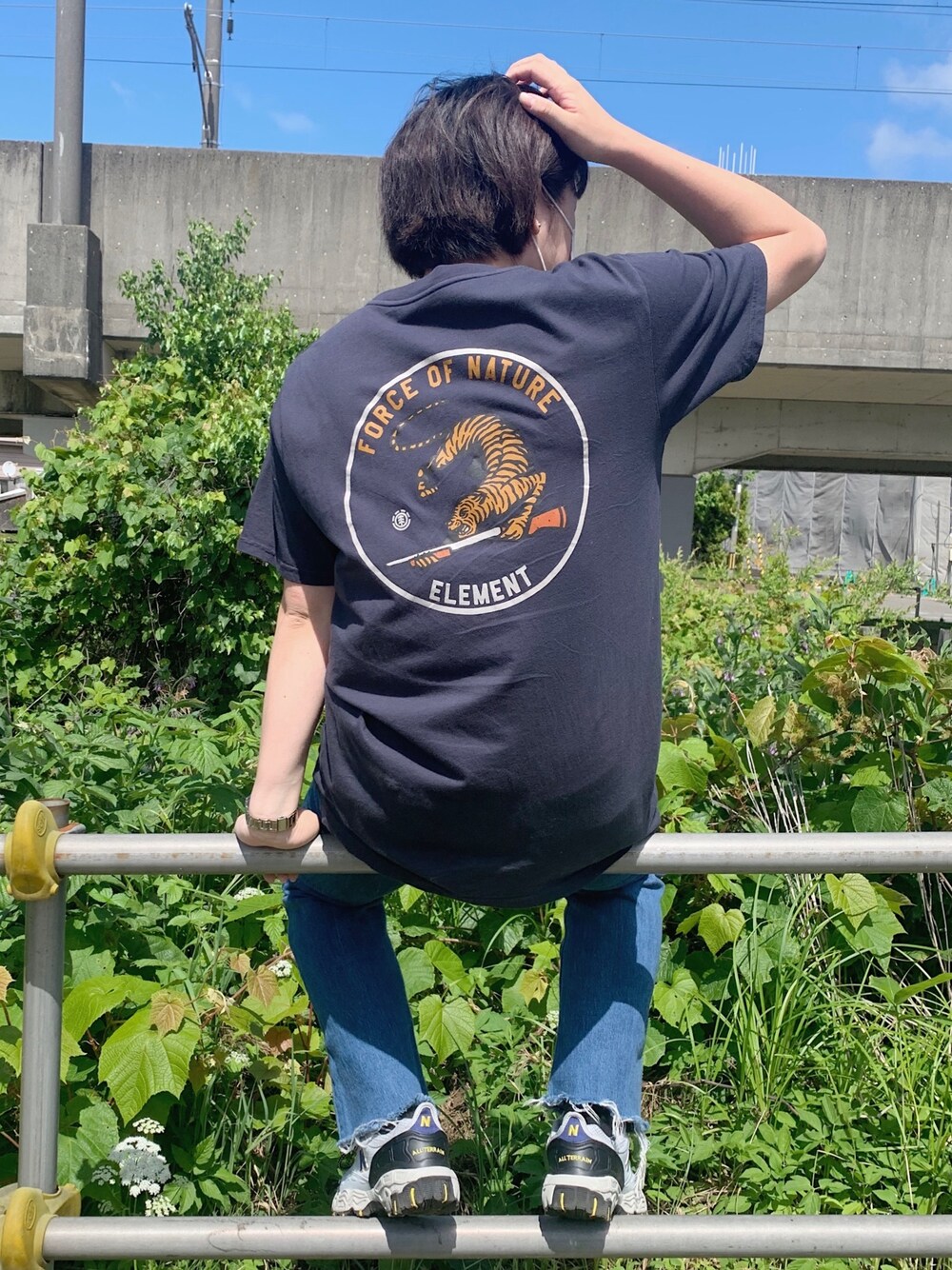 「シンプルコーデ、Tシャツ、バックプリント、プリントT、デニム、GU、いいね、save、フォローお願いします🤑、シンプル、春夏コーデ、ゆるコーデ」｜「ELEMENTのELEMENT メンズ BENGI SS Ｔシャツ（Tシャツ/カットソー、ブルー系）」を使った、なぎささん（レディース・166cm）の夏コーディネートの1枚目の写真