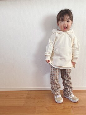 「petit main（プティマイン）のアイテム（パーカー）」を使った、hina.さん（キッズ・90cm）の冬コーディネート