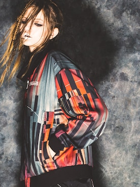 「PARADOX（パラドックス）のアイテム（ジャケット/アウター）」を使った、GYFT by H>FRACTALさん（レディース・168cm）の秋コーディネート