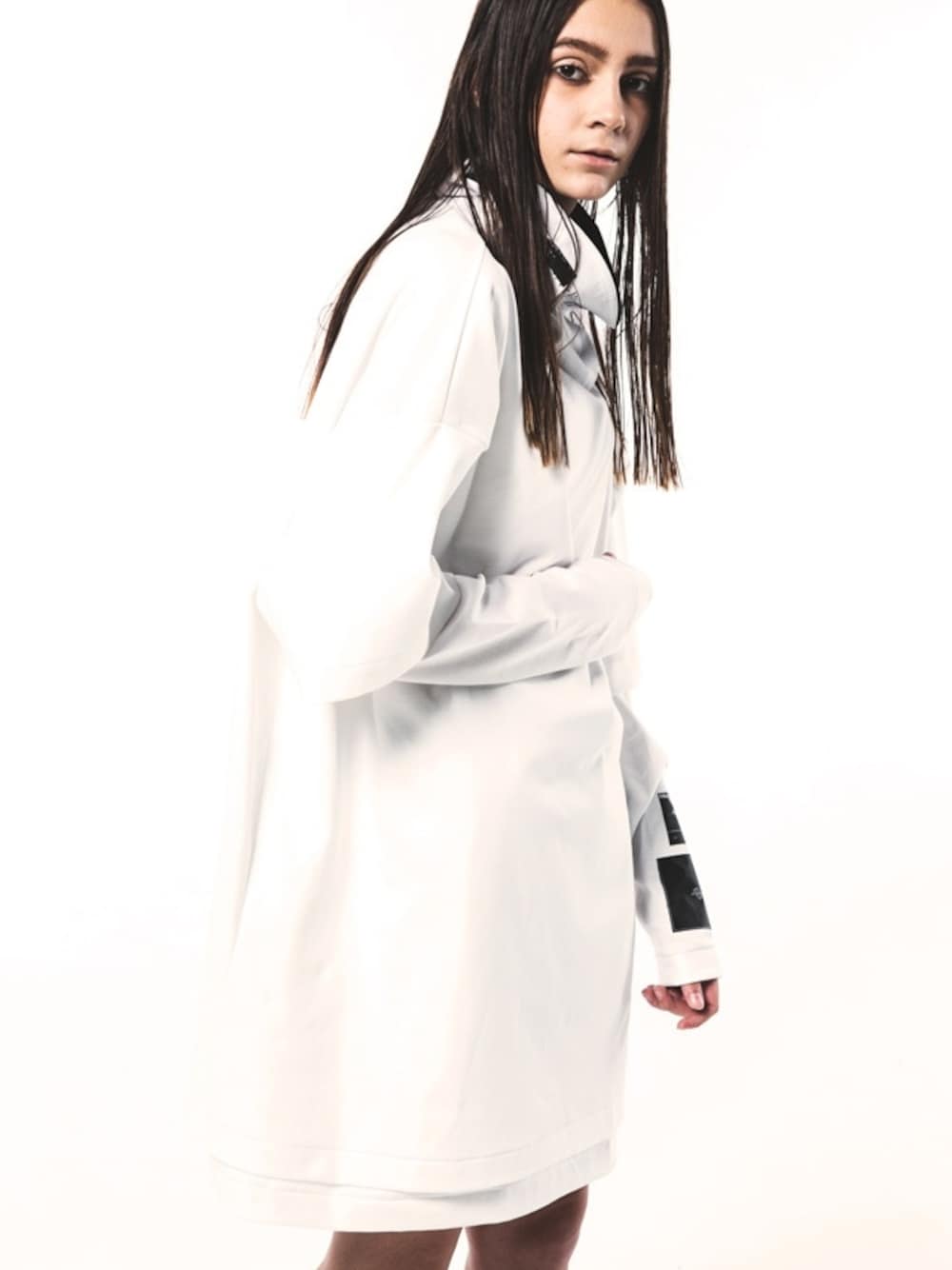 「ハイネック、H＞FRACTAL、GYFT」｜「MUZEのLAYERED HI NECK TEE（その他トップス、ホワイト系）」を使った、GYFT by H>FRACTALさん（レディース・168cm）の冬コーディネートの1枚目の写真