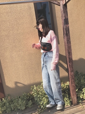 「UNIQLO（ユニクロ）のハイライズワイドストレートジーンズ（デニムパンツ）」を使った、minako⊿さん（レディース・169cm）の冬コーディネート