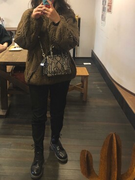 「BROWN」｜「アイテム（ブーツ）」を使った、EMAさん（レディース・160cm）の秋コーディネート