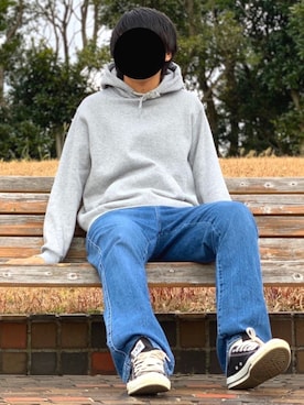 「GU（ジーユー）のアイテム（パーカー、グレー系）」を使った、nnnさん（メンズ・177cm）の春コーディネート