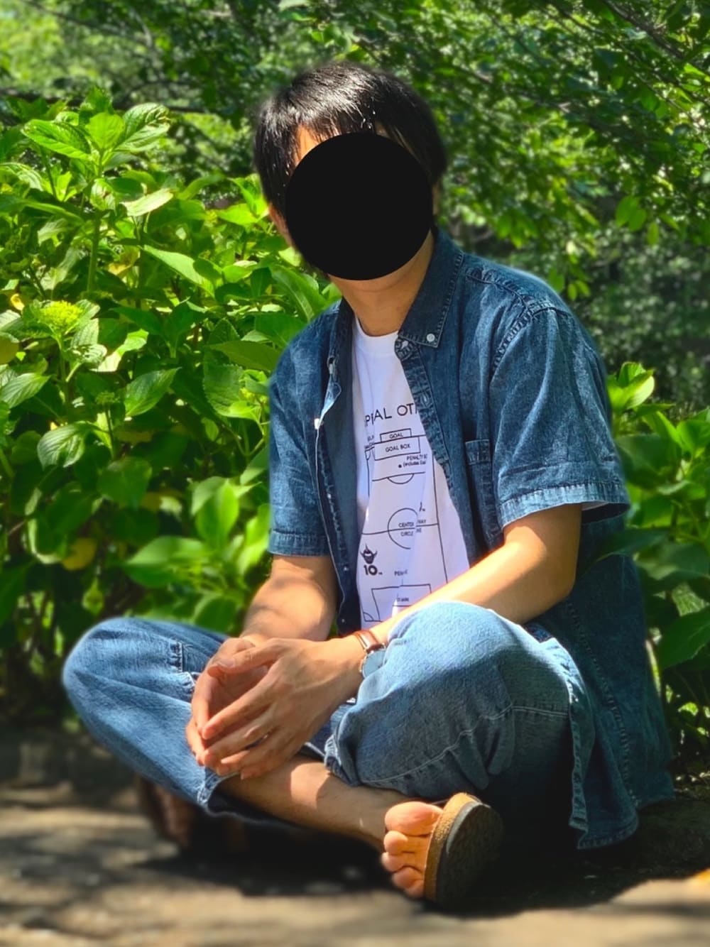 「夏コーデ、カジュアルコーデ、お洒落さんとつながりたい、プチプラ、古着、セットアップ、デニムオンデニム、古着好きな人と繋がりたい、GU、サンダル」｜「古着のアイテム（シャツ/ブラウス、ブルー系）」を使った、nnnさん（メンズ・178cm）の夏コーディネートの1枚目の写真