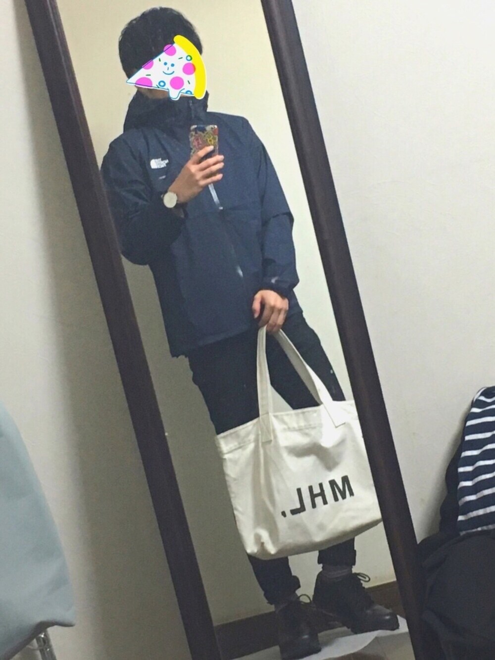 「スポーツミックス、革靴、革靴スニーカー、STUDIOUS、THE NORTH FACE、革靴×靴下、フォローミー、フォローお願いします、フォロー返します、WEARBOOKエントリー」｜「THE NORTH FACEのザ・ノース・フェイス　メンズマウンテンレインパーカー / ベンチャージャケット（マウンテンパーカー、ブルー系）」を使った、Mさん（メンズ・168cm）の冬コーディネートの1枚目の写真