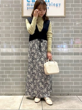 「earth music&ecology（アースミュージックアンドエコロジー）のアイテム（ベスト）」を使った、Ruiさん（レディース・153cm）の春コーディネート