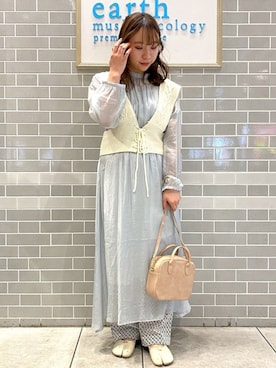 「earth music&ecology（アースミュージックアンドエコロジー）のアイテム（ボストンバッグ）」を使った、Ruiさん（レディース・153cm）の春コーディネート