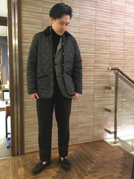 「LAVENHAM」｜「アイテム（ステンカラーコート）」を使った、小幡さん（メンズ・170cm）の秋コーディネート