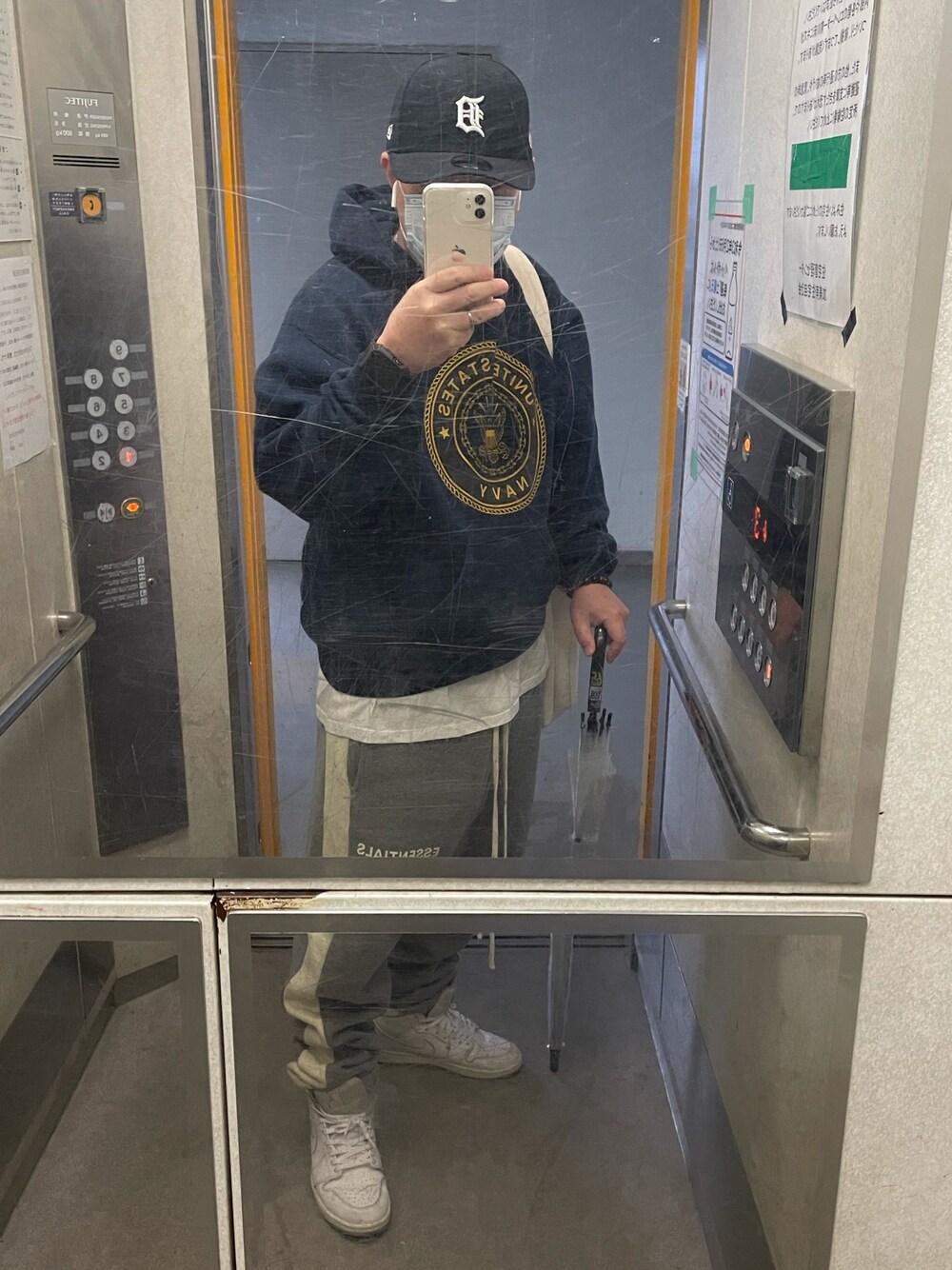 「今日のコーデ、fog、fogEssentials、fog essentials、NIKE、NEW ERA、army、ESSENTIALS、フィアオブゴッド、Apple Watch」｜「NEW ERAのニューエラ キャップ 59FIFTY LP ロープロファイル（キャップ、ブラック系）」を使った、はまちゃんさん（メンズ・167cm）の春コーディネートの1枚目の写真