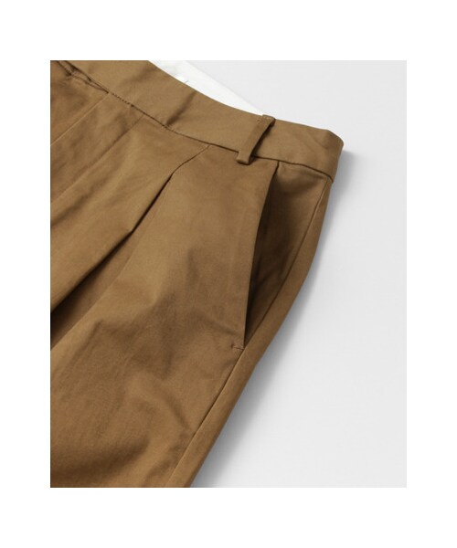 URBAN RESEARCH DOORS（アーバンリサーチドアーズ）の「コットンタックワイドパンツ（パンツ・レディース・KHAKI/BEIGE/BLACK・36/38/40）」の16枚目の写真