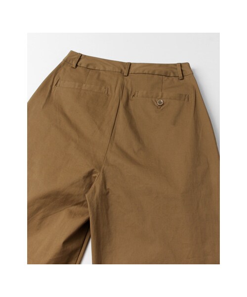 URBAN RESEARCH DOORS（アーバンリサーチドアーズ）の「コットンタックワイドパンツ（パンツ・レディース・KHAKI/BEIGE/BLACK・36/38/40）」の18枚目の写真