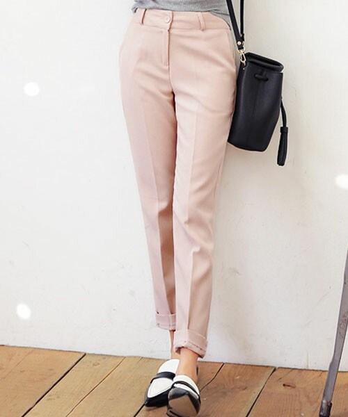 DHOLIC（ディーホリック）の「バックVカットストレートスラックス（スラックス・レディース・グレー/ピンクベージュ/ブラック/ライトピンク/ワイン・S/M/L）」の4枚目の写真