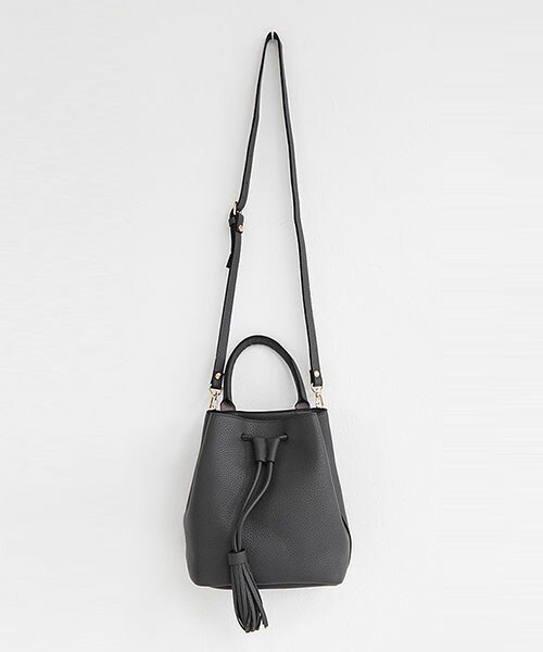 DHOLIC（ディーホリック）の「フェイクレザー2WAYタッセルポイントバック（ショルダーバッグ・レディース・ネイビー/ブラウン/ブラック/ブラックグレー/ベージュ/ワイン・FREE）」の3枚目の写真