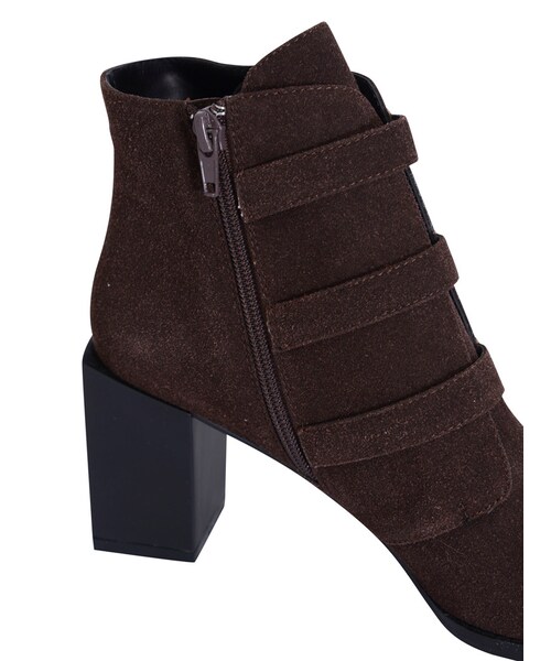 EVRIS（エヴリス）の「3連バックルショートブーツ（シューズ・レディース・ブラック/ブラウン）」の10枚目の写真