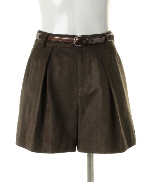 31 Sons de mode（トランテアン　ソン　ドゥ　モード）の「ベルト付スエードタックショートパンツ（パンツ・レディース・ベージュ/ブラック/カーキグリーン・36/38）」の3枚目の写真