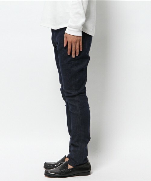 FREDY&GLOSTER（フレディアンドグロスター）の「スキニー 5P デニム（デニムパンツ・メンズ・ネイビー・S/M/L）」の2枚目の写真