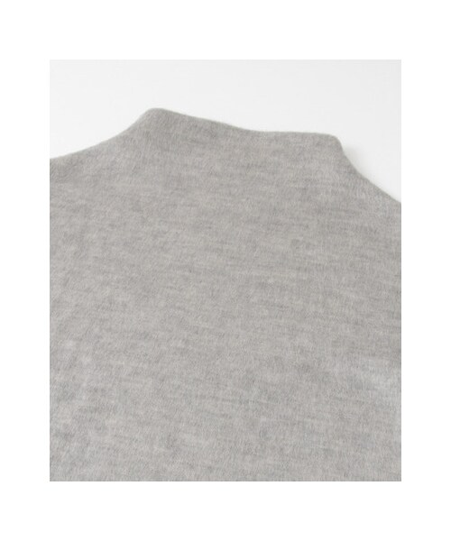 URBAN RESEARCH（アーバンリサーチ）の「シャギーボトルネックプルオーバー（トップス・レディース・OFF/GREY/SAX BLUE・FREE）」の18枚目の写真