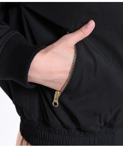 VIS(ビス)の「中綿入りショートブルゾン(ジャケット/アウター・レディース・ブラック/カーキ・M)」の10枚目の写真