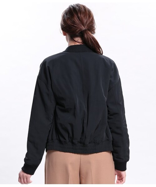 VIS(ビス)の「中綿入りショートブルゾン(ジャケット/アウター・レディース・ブラック/カーキ・M)」の5枚目の写真