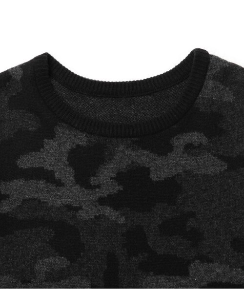 ADAM ET ROPE'（アダムエロペ）の「迷彩ジャガード クルーネックニット（トップス・メンズ・ブラック・M/L）」の4枚目の写真