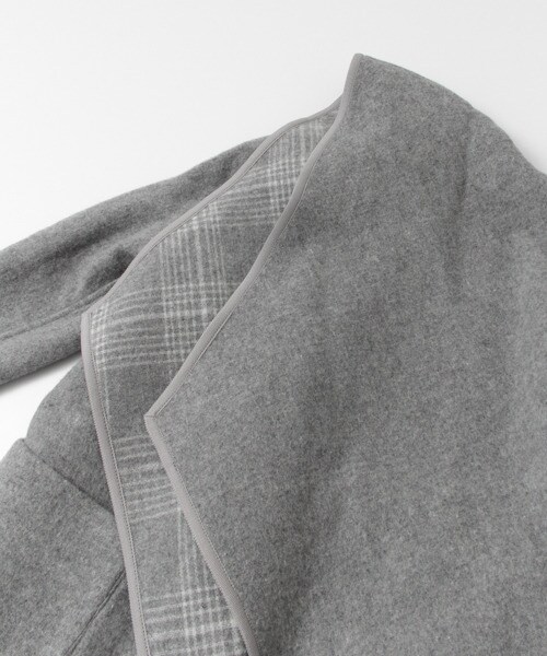 URBAN RESEARCH ROSSO WOMEN(アーバンリサーチ ロッソ)の「格紋雙面兩穿大衣(ジャケット/アウター・レディース・藏青色/灰色・FREE)」の17枚目の写真