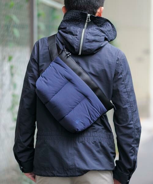 MILESTO（ミレスト）の「NewOREIUタブレットボディバッグ（）」 - WEAR