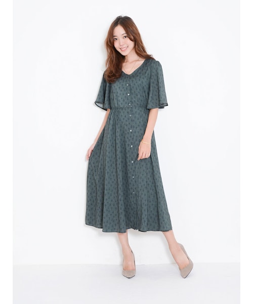 dazzlin（ダズリン）の「【W】小花柄フレアーマキシワンピース（ワンピース/ドレス・レディース・ブラック/ベージュ/カーキ）」の5枚目の写真