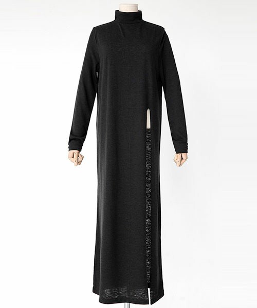 DHOLIC（ディーホリック）の「ディープスリット入りハイネックロングトップス（Tシャツ/カットソー・レディース・アイボリー/グレー/ブラックグレー・FREE）」の3枚目の写真