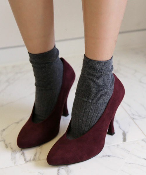 DHOLIC（ディーホリック）の「フェイクスエードユニークヒール（パンプス・レディース・ブラウン/ブラック/ワイン・225/230/235/240/245/250）」の3枚目の写真