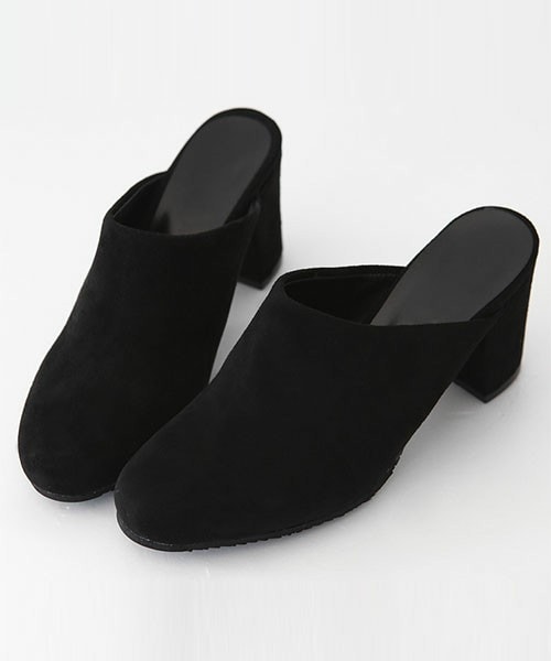 DHOLIC（ディーホリック）の「スエード調ミュール（サンダル・レディース・キャメル/グレー/ブラック・225/230/235/240/245/250）」の2枚目の写真