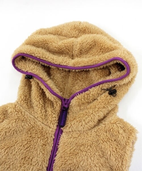 min@RNA(ミンアットアールエヌエー)の「WフェイスボアZipUpパーカーベスト(トップス・レディース・ブラック/オフホワイト/ベージュ/ネイビー・M)」の7枚目の写真