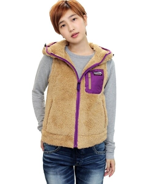 min@RNA(ミンアットアールエヌエー)の「WフェイスボアZipUpパーカーベスト(トップス・レディース・ブラック/オフホワイト/ベージュ/ネイビー・M)」の3枚目の写真