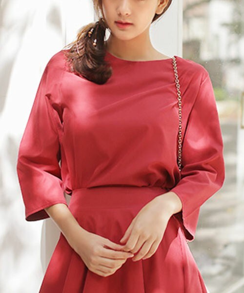 DHOLIC（ディーホリック）の「ワイドスリーブクルーネックブラウス（シャツ/ブラウス・レディース・ネイビー/ベージュ/レッド・FREE）」の3枚目の写真