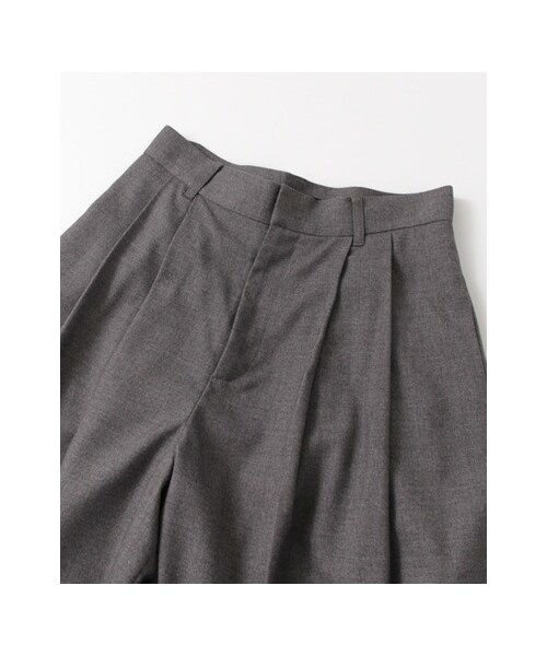 URBAN RESEARCH ROSSO WOMEN(アーバンリサーチ ロッソ)の「タックフレアワイドパンツ(パンツ・レディース・BROWN/GRAY/BLACK・36/38)」の13枚目の写真