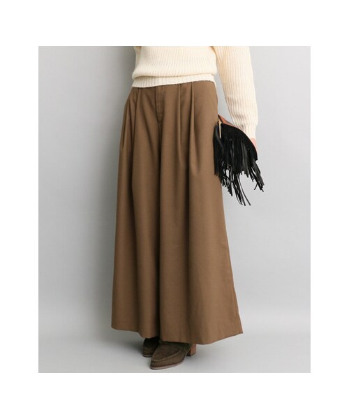 URBAN RESEARCH ROSSO WOMEN(アーバンリサーチ ロッソ)の「タックフレアワイドパンツ(パンツ・レディース・BROWN/GRAY/BLACK・36/38)」の4枚目の写真