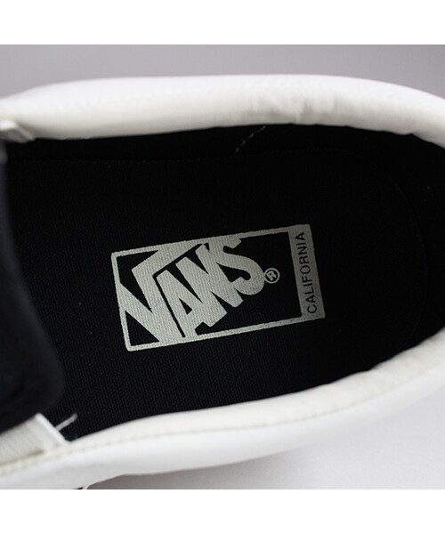 VANS（バンズ）の「Classic Slip-on CA（ファッション雑貨・Navy x White・5.5/6/9/9.5/10）」の9枚目の写真