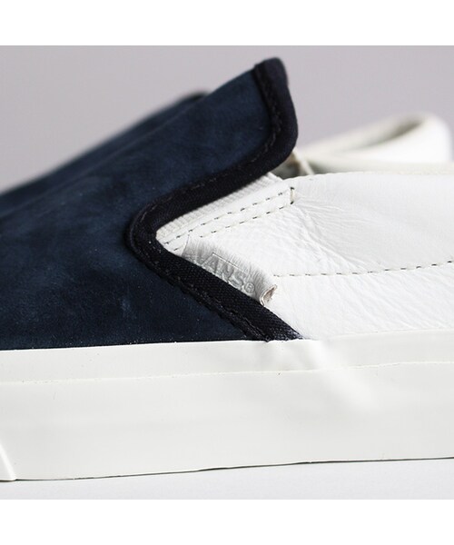 VANS（バンズ）の「Classic Slip-on CA（ファッション雑貨・Navy x White・5.5/6/9/9.5/10）」の5枚目の写真