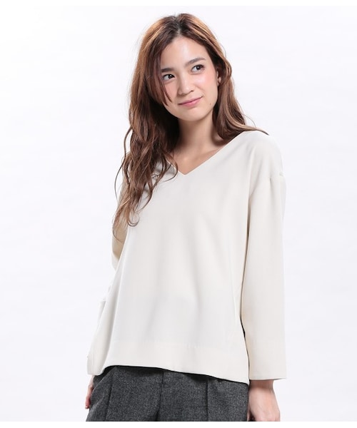 ROPE' PICNIC（ロペピクニック）の「ダブルフェイスVネックプルオーバー（トップス・レディース・キナリ/キャメル/ネイビー・38）」の2枚目の写真