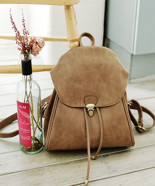 DHOLIC（ディーホリック）の「フェイクレザーミニリュック（バックパック/リュック・レディース・アイボリー/グレー/ブラック/ベージュ・ONE）」の4枚目の写真