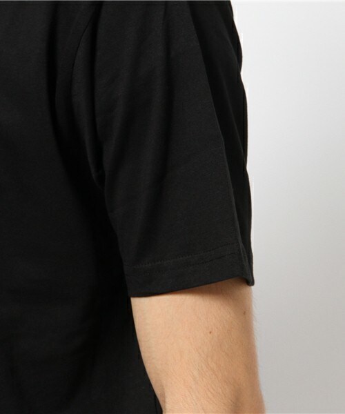 FREDY MAC(フレディーマック)の「スニーカー刺しゅうスリットTシャツ(Tシャツ/カットソー・メンズ・ホワイト/ブラック・M/L/S)」の6枚目の写真