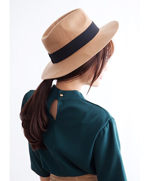 gracegift（グレースギフト）の「韓國高雅M字母緞帶紳士帽（帽子・レディース・杏・F）」の6枚目の写真