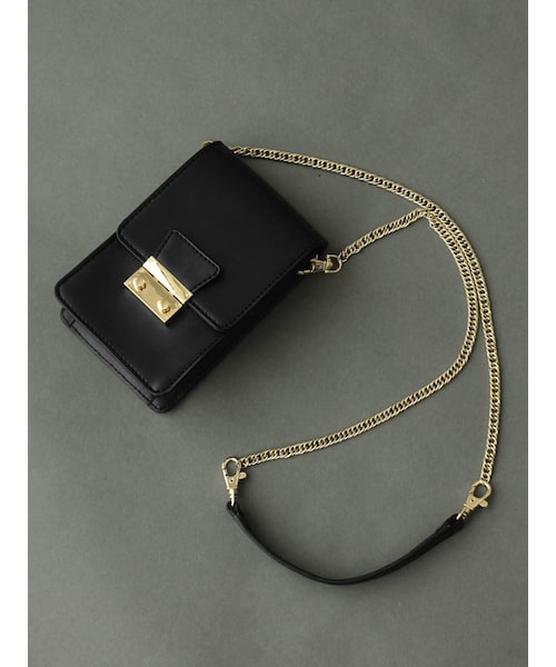 31 Sons de mode（トランテアン　ソン　ドゥ　モード）の「チェインショルダーミニポシェット（バッグ・レディース・レッド/ブラック/ベージュ・フリー）」の7枚目の写真